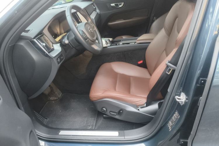 Used Volvo XC60 2022 B5 4x4 Zhiyi Luxury Edition Left Front Seat