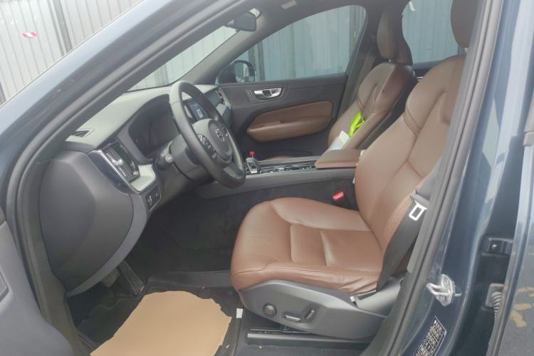 Used Volvo XC60 2022 B5 4x4 Zhiyi Luxury Edition Left Front Seat