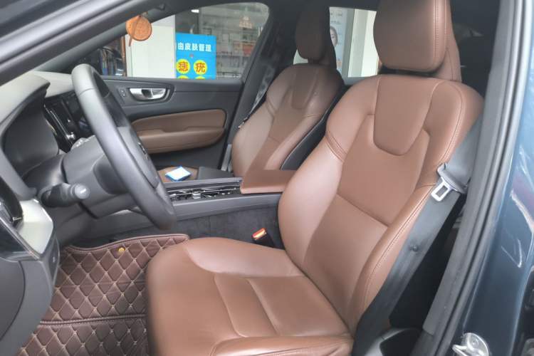 Used Volvo XC60 2022 B5 4x4 Zhiyi Luxury Edition Left Front Seat