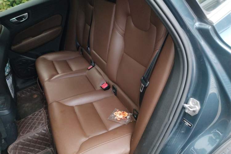 Used Volvo XC60 2022 B5 4x4 Zhiyi Luxury Edition Left Rear Seat