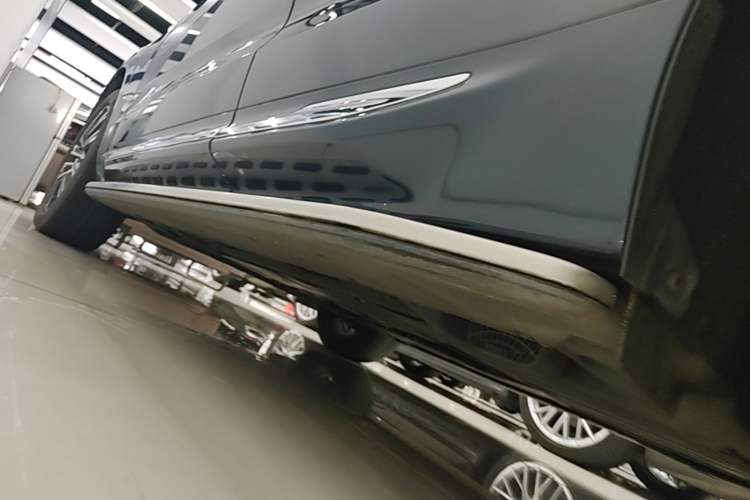 Used Volvo XC60 2022 B5 4x4 Zhiya Luxury Edition Left Side Sill