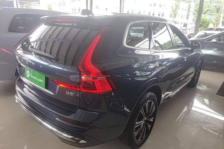 Used Volvo XC60 2022 B5 4x4 Smart Luxury Edition Rear Right 45 Deg