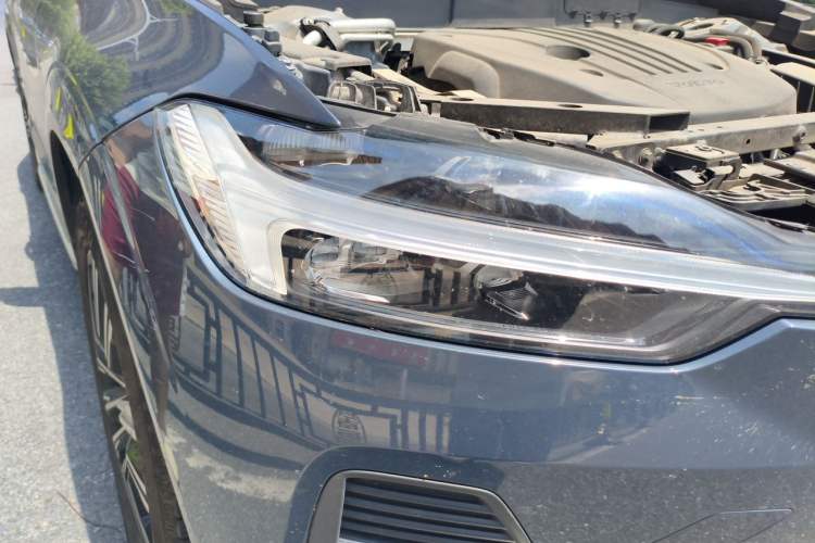 Used Volvo XC60 2022 B5 4x4 Smart & Advanced Sport Edition Right Front Headlight