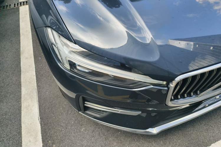 Used Volvo XC60 2022 B5 4x4 Zhiyi Luxury Edition Right Front Headlight