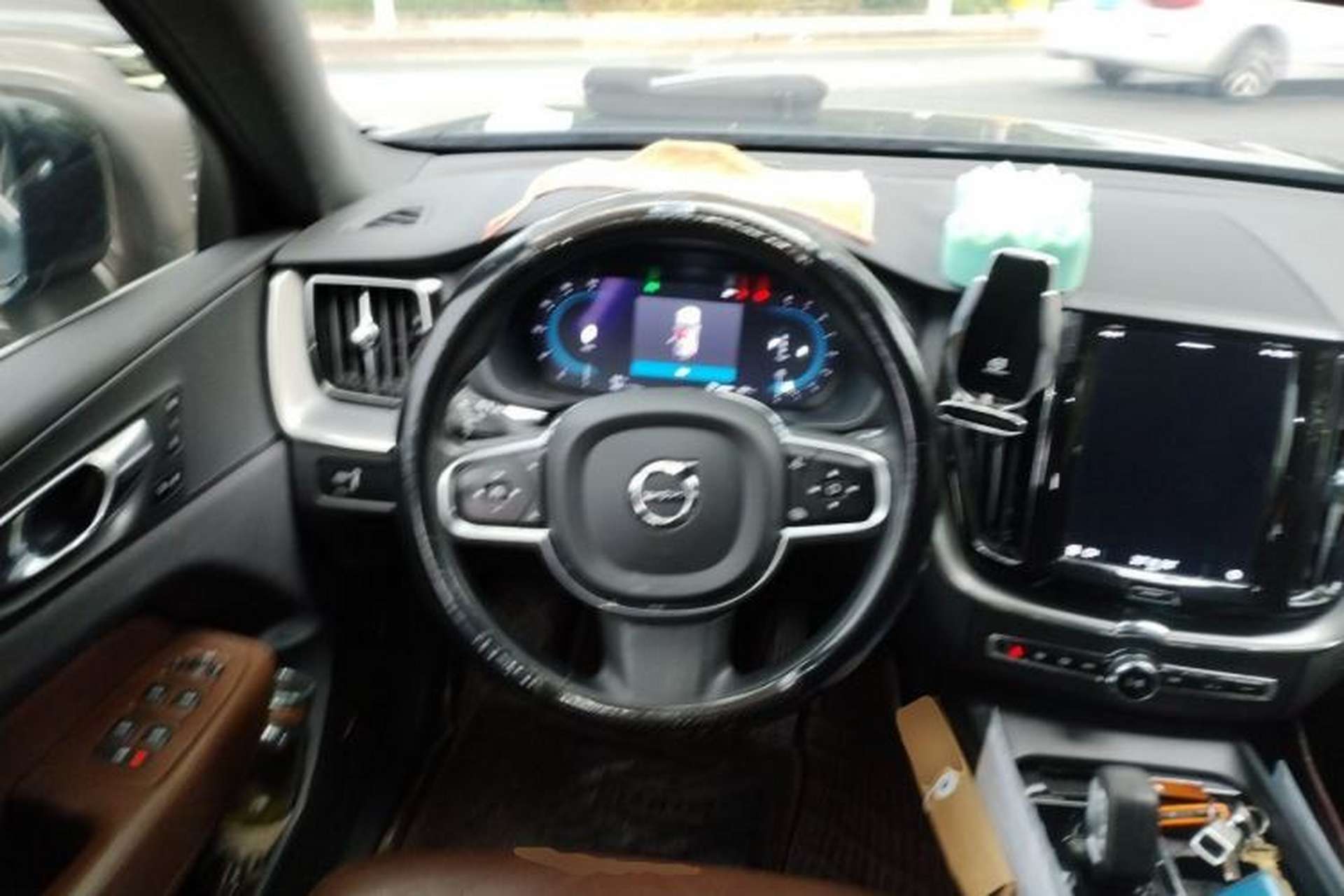 Used Volvo XC60 2022 B5 4x4 Zhiyi Luxury Edition Steering Wheel
