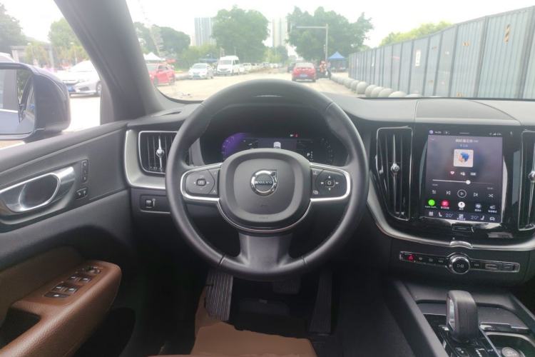 Used Volvo XC60 2022 B5 4x4 Zhiyi Luxury Edition Steering Wheel