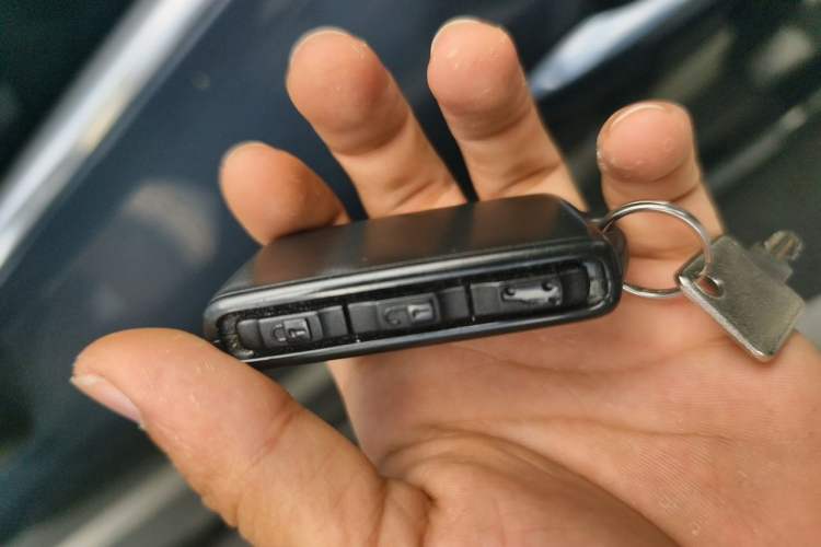 Used Volvo XC60 2022 B5 4x4 Zhiyi Luxury Edition Vehicle Key