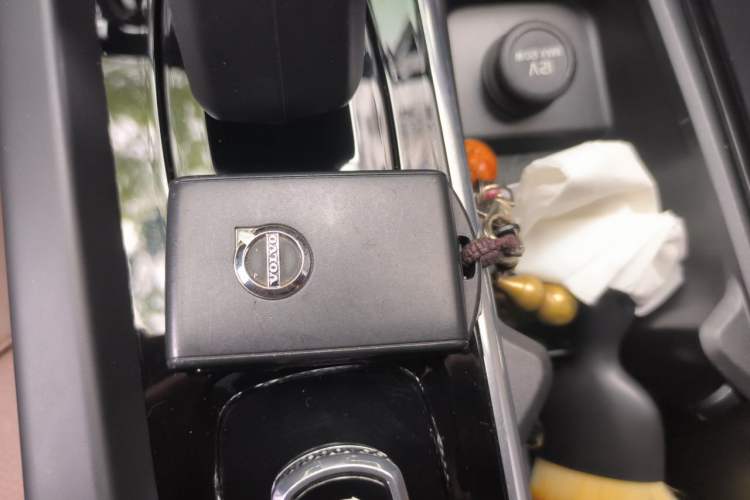 Used Volvo XC60 2022 B5 4x4 Zhiyi Luxury Edition Vehicle Key