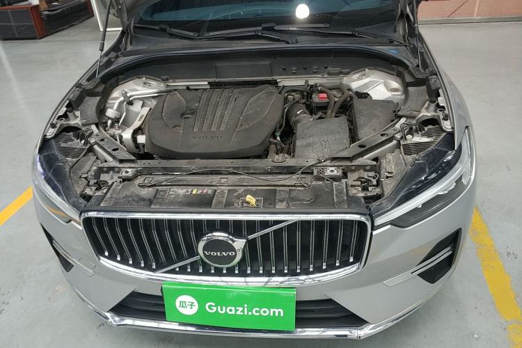 Used Volvo XC60 2022 B5 4x4 Zhiyi Luxury Edition Engine Bay