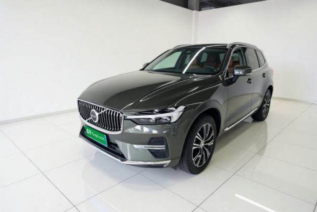 Volvo XC60 2022 B5 4x4 Smart Luxury Edition с пробегом