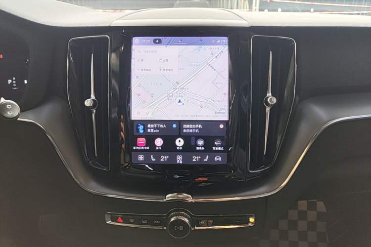 Used Volvo XC60 2022 B5 4x4 Zhiyi Luxury Edition Audio And AC Panel