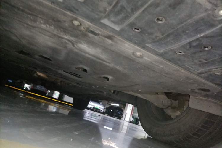 Used Volvo XC60 2022 B5 4x4 Zhiyi Luxury Edition Chassis Front