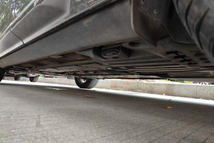 Used Volvo XC60 2022 B5 4x4 Zhiyi Luxury Edition Chassis Rear Left