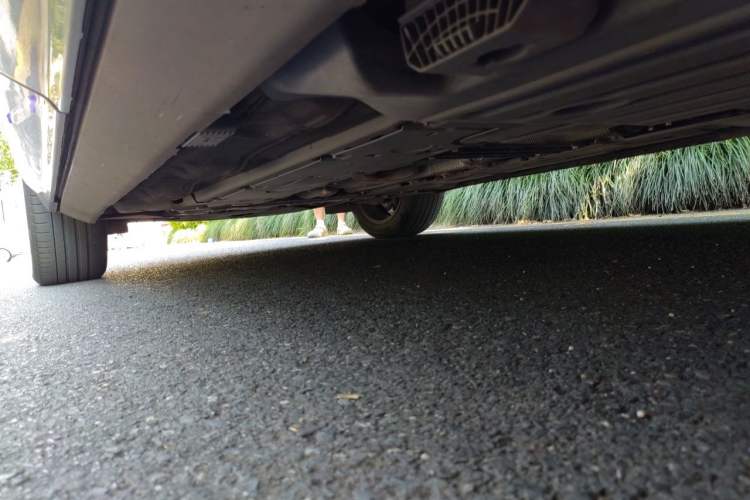 Used Volvo XC60 2022 B5 4x4 Zhiyi Luxury Edition Chassis Rear Left