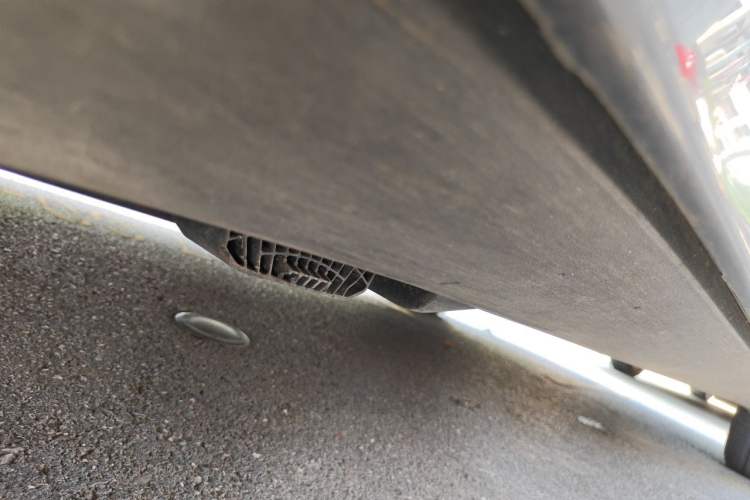 Used Volvo XC60 2022 B5 4x4 Zhiyi Luxury Edition Chassis Rear Right