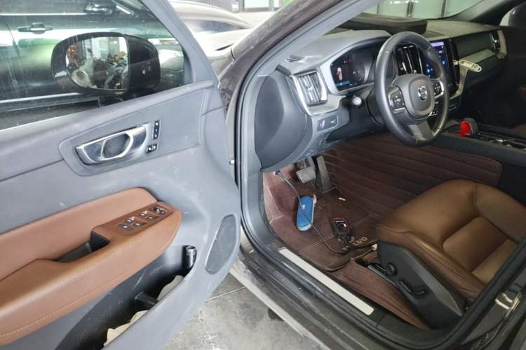 Used Volvo XC60 2022 B5 4x4 Zhiyi Luxury Edition Driver Seat