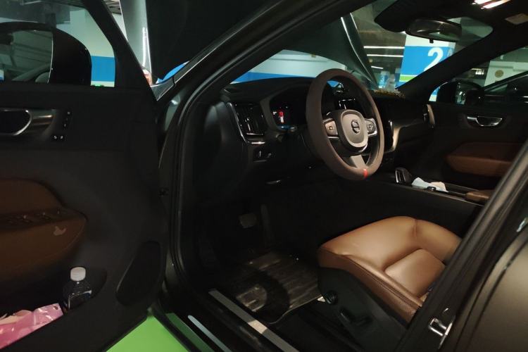 Used Volvo XC60 2022 B5 4x4 Zhiyi Luxury Edition Driver Seat