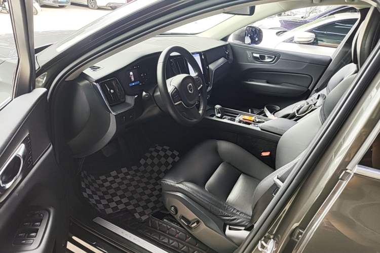 Used Volvo XC60 2022 B5 4x4 Zhiyi Luxury Edition Driver Seat
