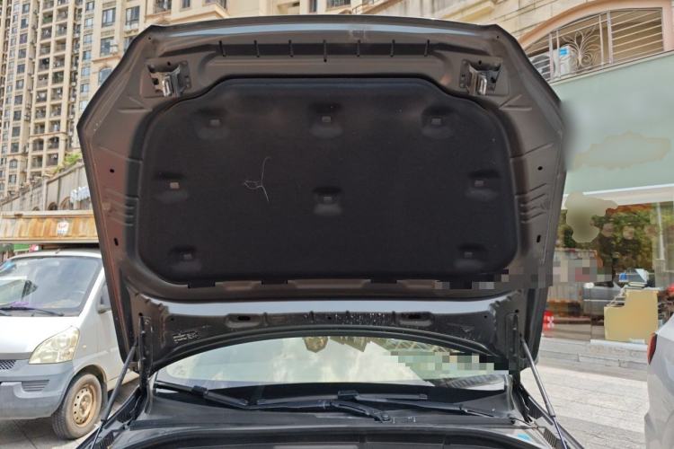 Used Volvo XC60 2022 B5 4x4 Smart Luxury Edition Engine Bay