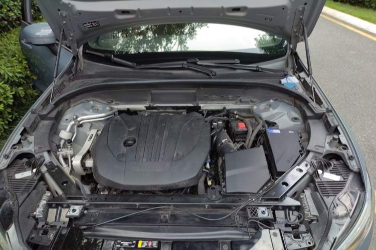 Used Volvo XC60 2022 B5 4x4 Zhiyi Luxury Edition Engine Bay