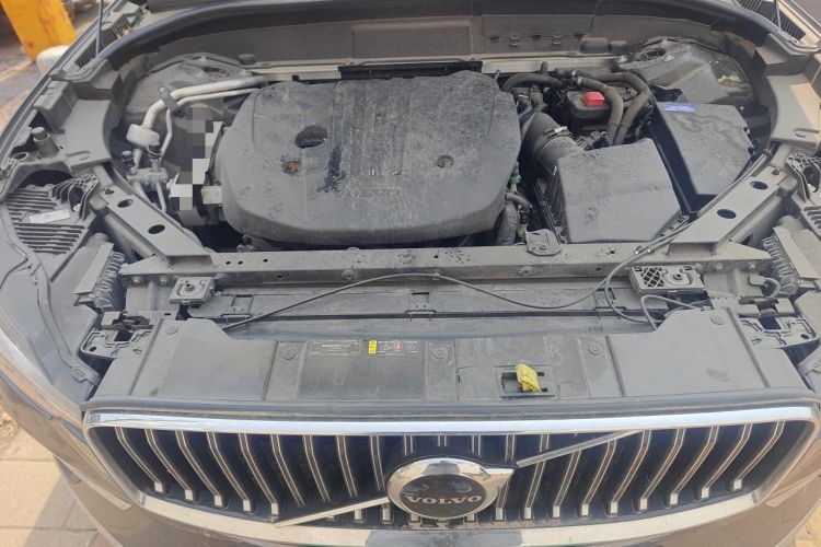 Used Volvo XC60 2022 B5 4x4 Smart Luxury Edition Engine Bay