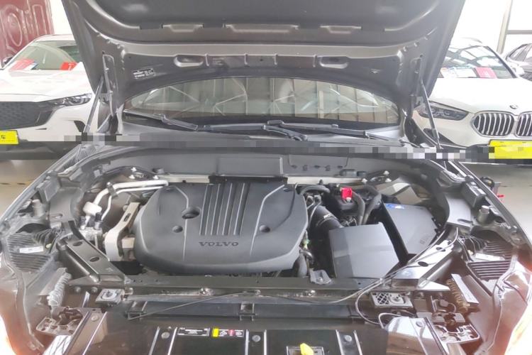 Used Volvo XC60 2022 B5 4x4 Smart Luxury Edition Engine Bay