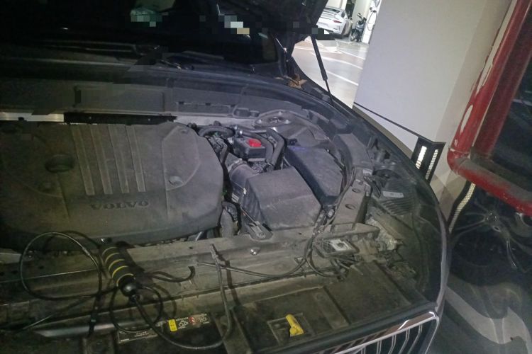 Used Volvo XC60 2022 B5 4x4 Zhiyi Luxury Edition Engine Bay Left