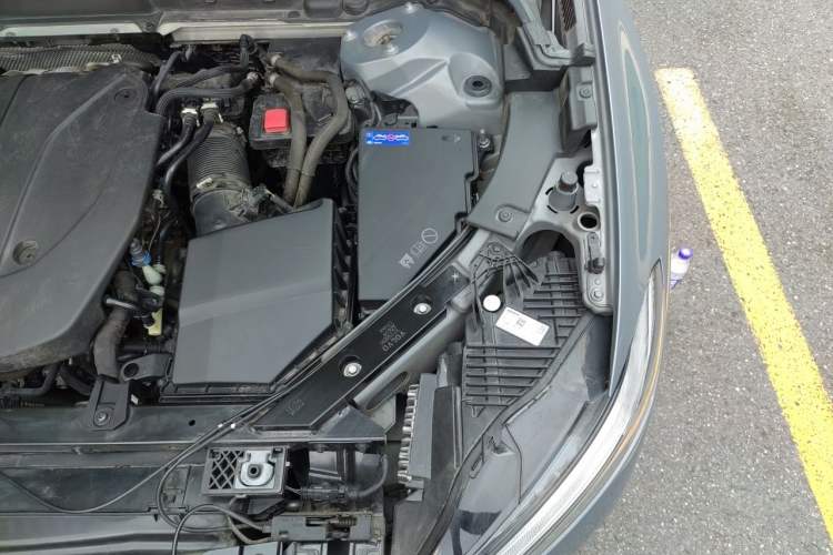Used Volvo XC60 2022 B5 4x4 Zhiyi Luxury Edition Engine Bay Left