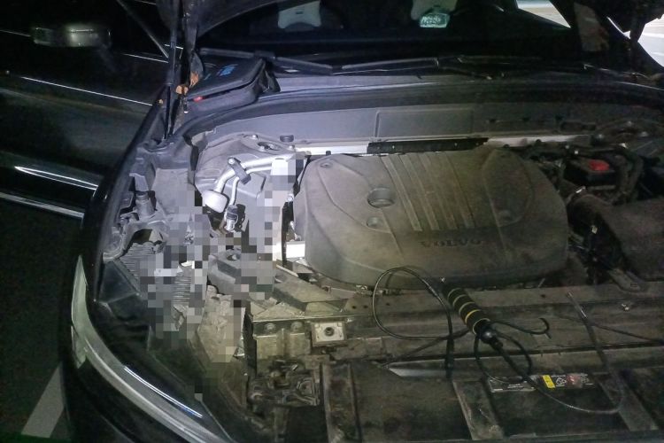 Used Volvo XC60 2022 B5 4x4 Zhiyi Luxury Edition Engine Bay Right