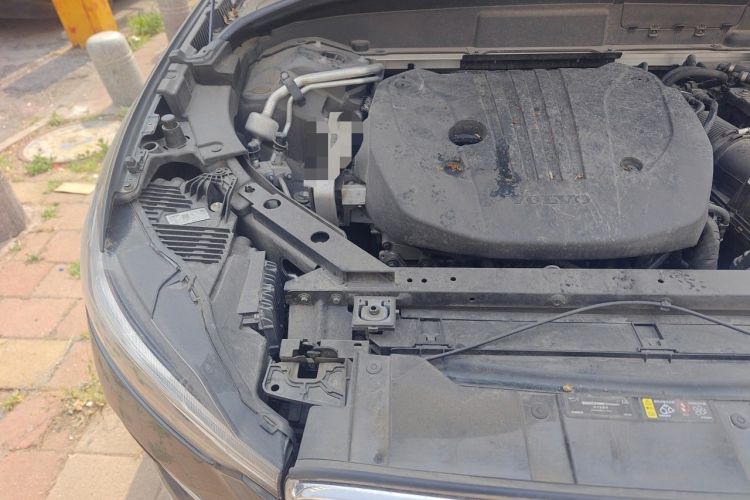 Used Volvo XC60 2022 B5 4x4 Smart Luxury Edition Engine Bay Right