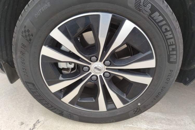 Used Volvo XC60 2022 B5 4x4 Zhiyi Luxury Edition Exterior 1
