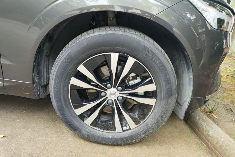 Used Volvo XC60 2022 B5 4x4 Zhiyi Luxury Edition Exterior 1