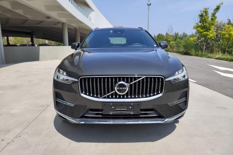 Used Volvo XC60 2022 B5 4x4 Smart Luxury Edition Exterior 1