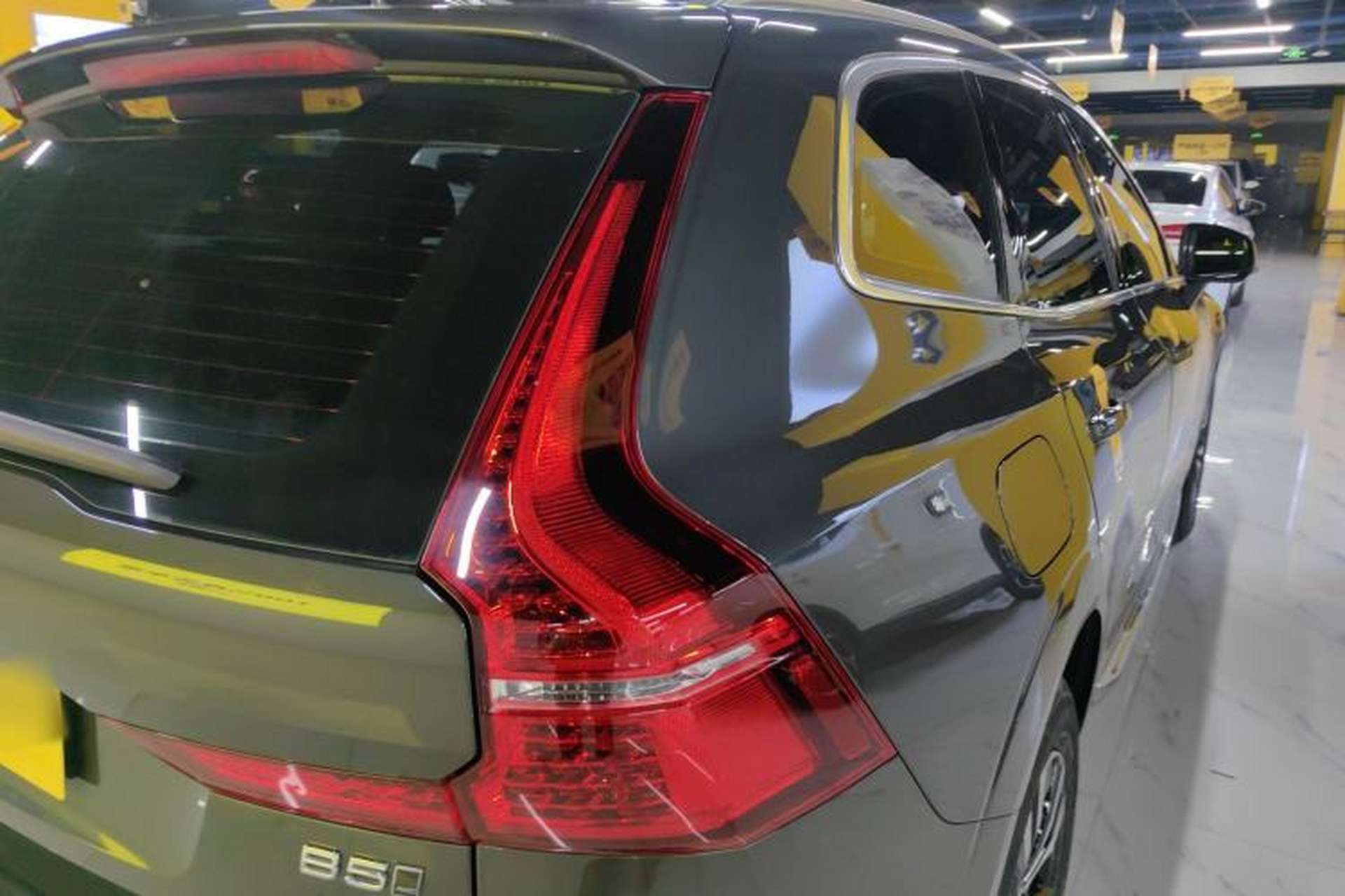 Used Volvo XC60 2022 B5 4x4 Zhiyi Luxury Edition Exterior 3