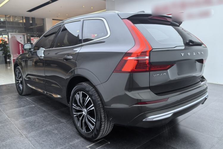 Used Volvo XC60 2022 B5 4x4 Smart Luxury Edition Exterior 4