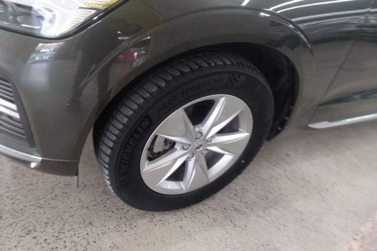 Used Volvo XC60 2022 B5 4x4 Zhiyi Luxury Edition Exterior 4