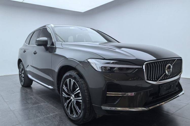 Used Volvo XC60 2022 B5 4x4 Smart Luxury Edition Exterior 5