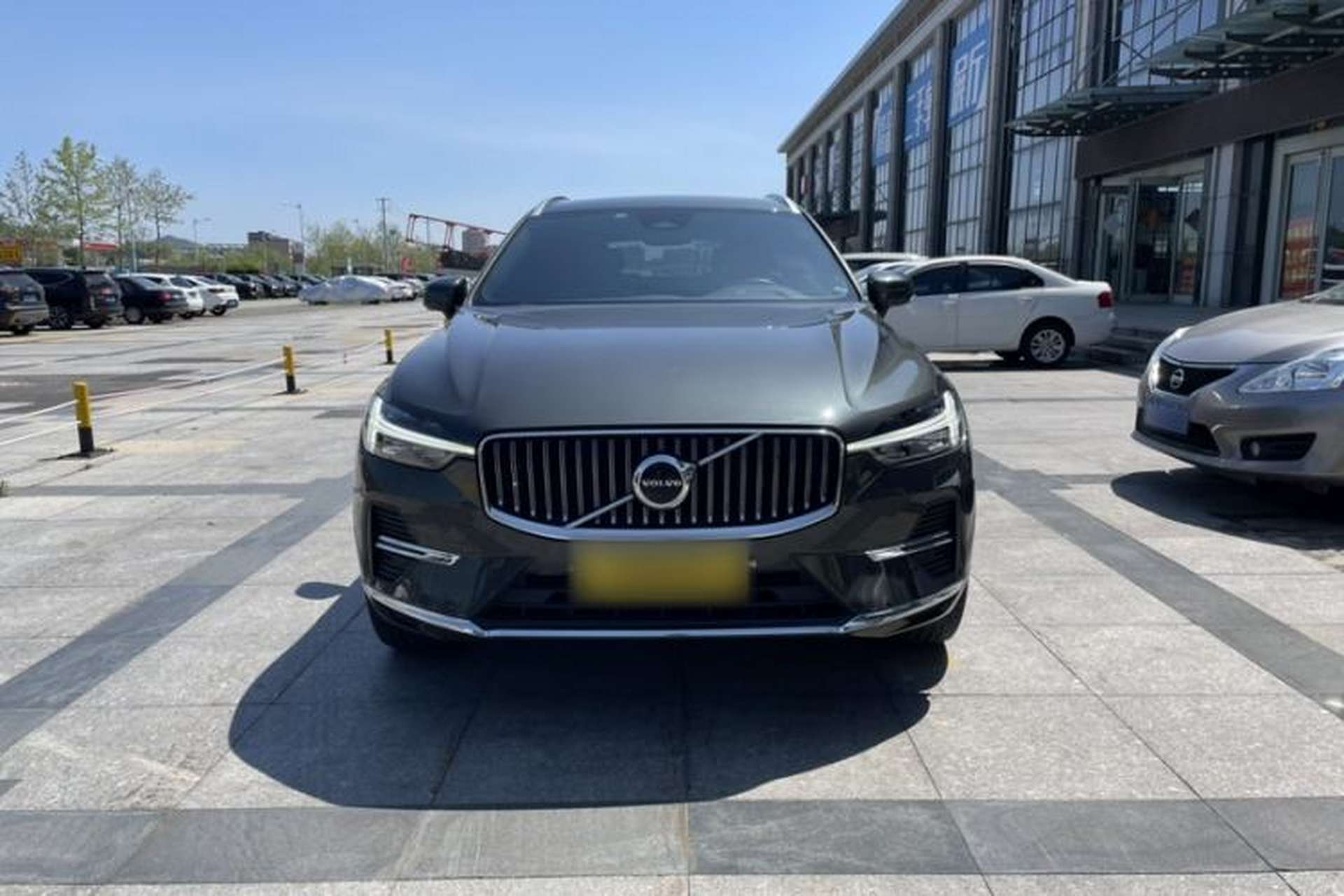 Used Volvo XC60 2022 B5 4x4 Smart Luxury Edition Exterior 5