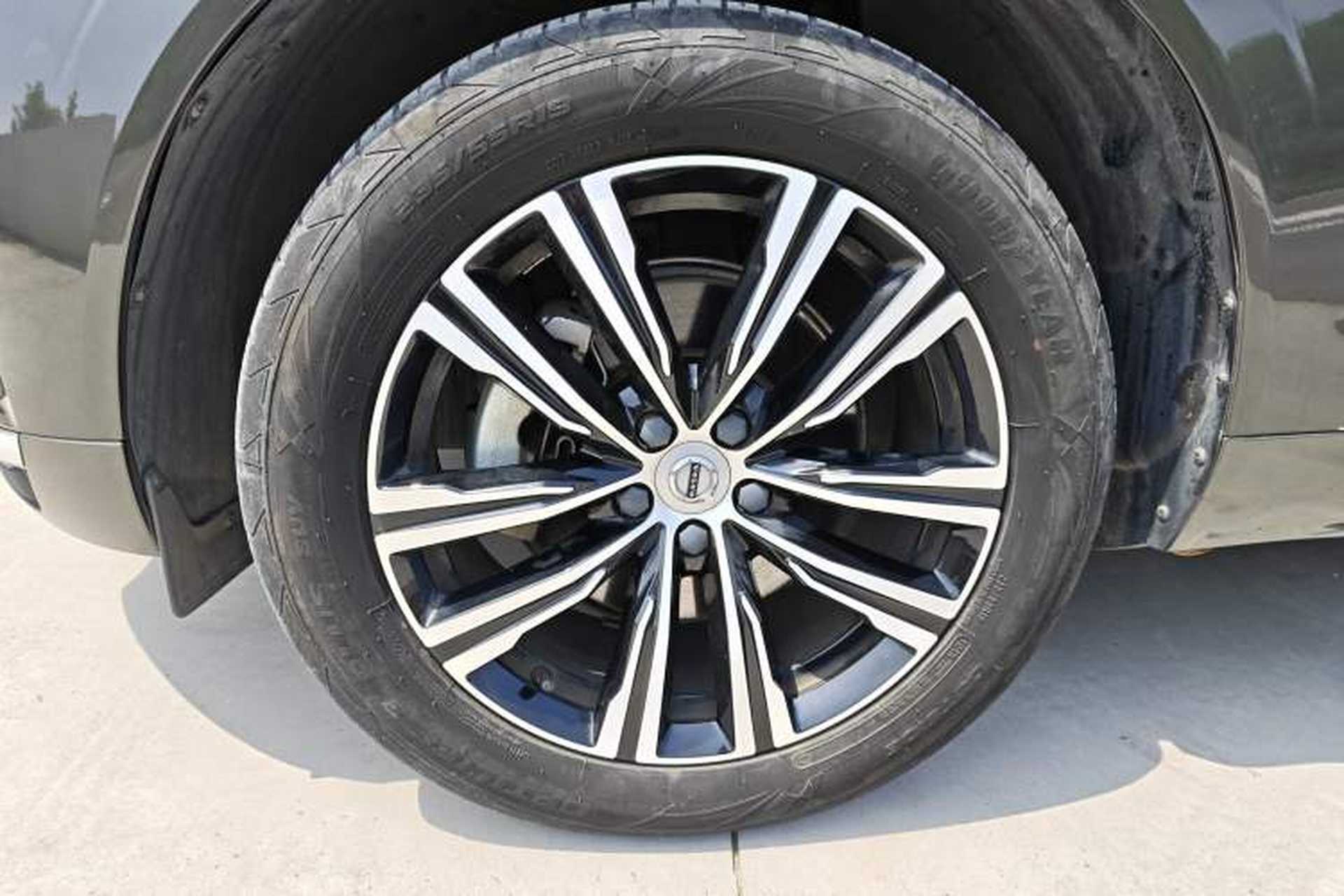 Used Volvo XC60 2022 B5 4x4 Smart Luxury Edition Exterior 7