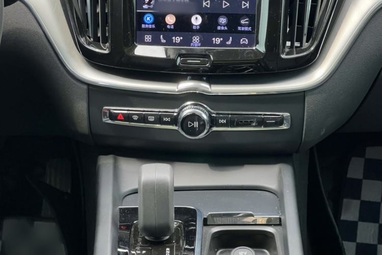 Used Volvo XC60 2022 B5 4x4 Zhiyi Luxury Edition Exterior 8