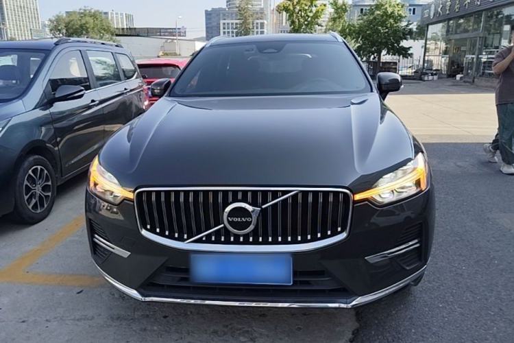 Used Volvo XC60 2022 B5 4x4 Smart Luxury Edition Front