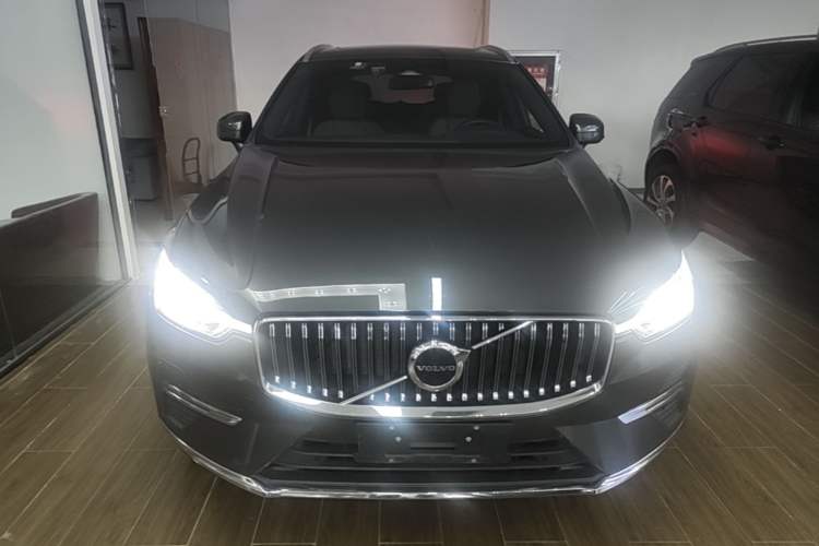Used Volvo XC60 2022 B5 4x4 Zhiyi Luxury Edition Front