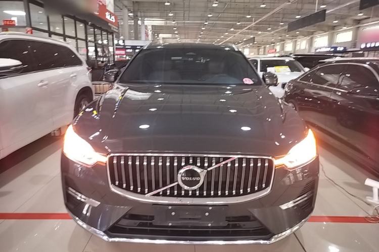 Used Volvo XC60 2022 B5 4x4 Zhiyi Luxury Edition Front