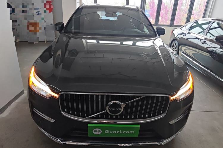 Used Volvo XC60 2022 B5 4x4 Smart Luxury Edition Front