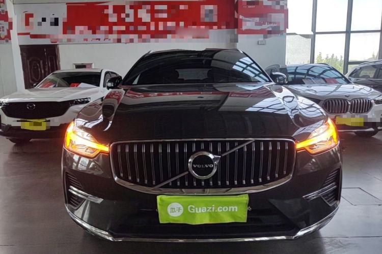 Used Volvo XC60 2022 B5 4x4 Smart Luxury Edition Front