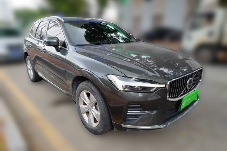 Used Volvo XC60 2022 B5 4x4 Zhiyi Luxury Edition Front Right 45 Deg