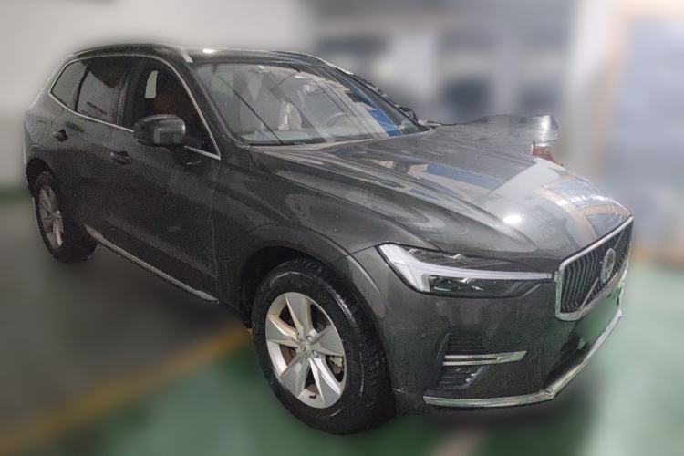 Used Volvo XC60 2022 B5 4x4 Zhiyi Luxury Edition Front Right 45 Deg