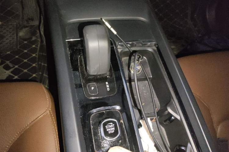 Used Volvo XC60 2022 B5 4x4 Zhiyi Luxury Edition Gear Lever