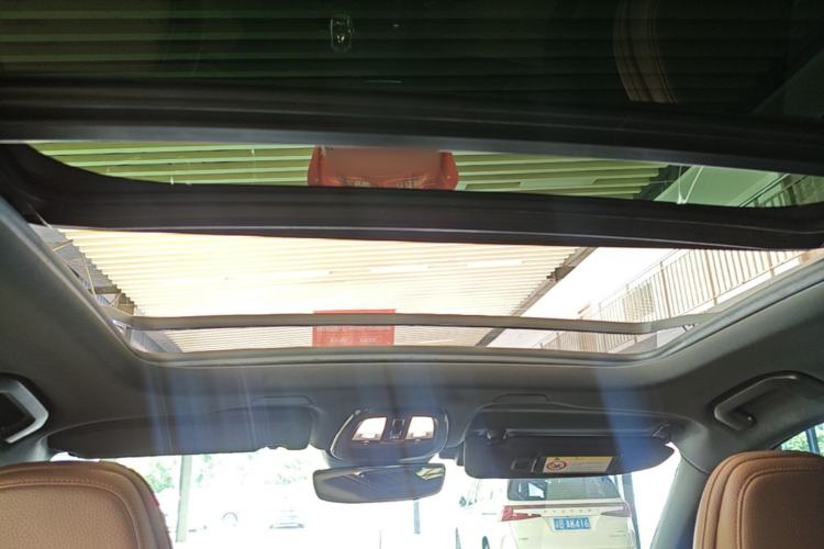Used Volvo XC60 2022 B5 4x4 Smart Luxury Edition Headliner