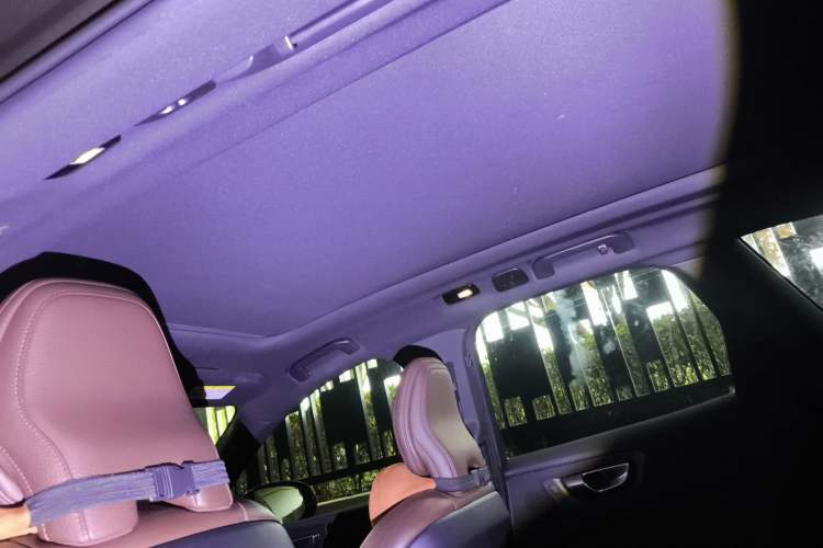 Used Volvo XC60 2022 B5 4x4 Smart Luxury Edition Headliner